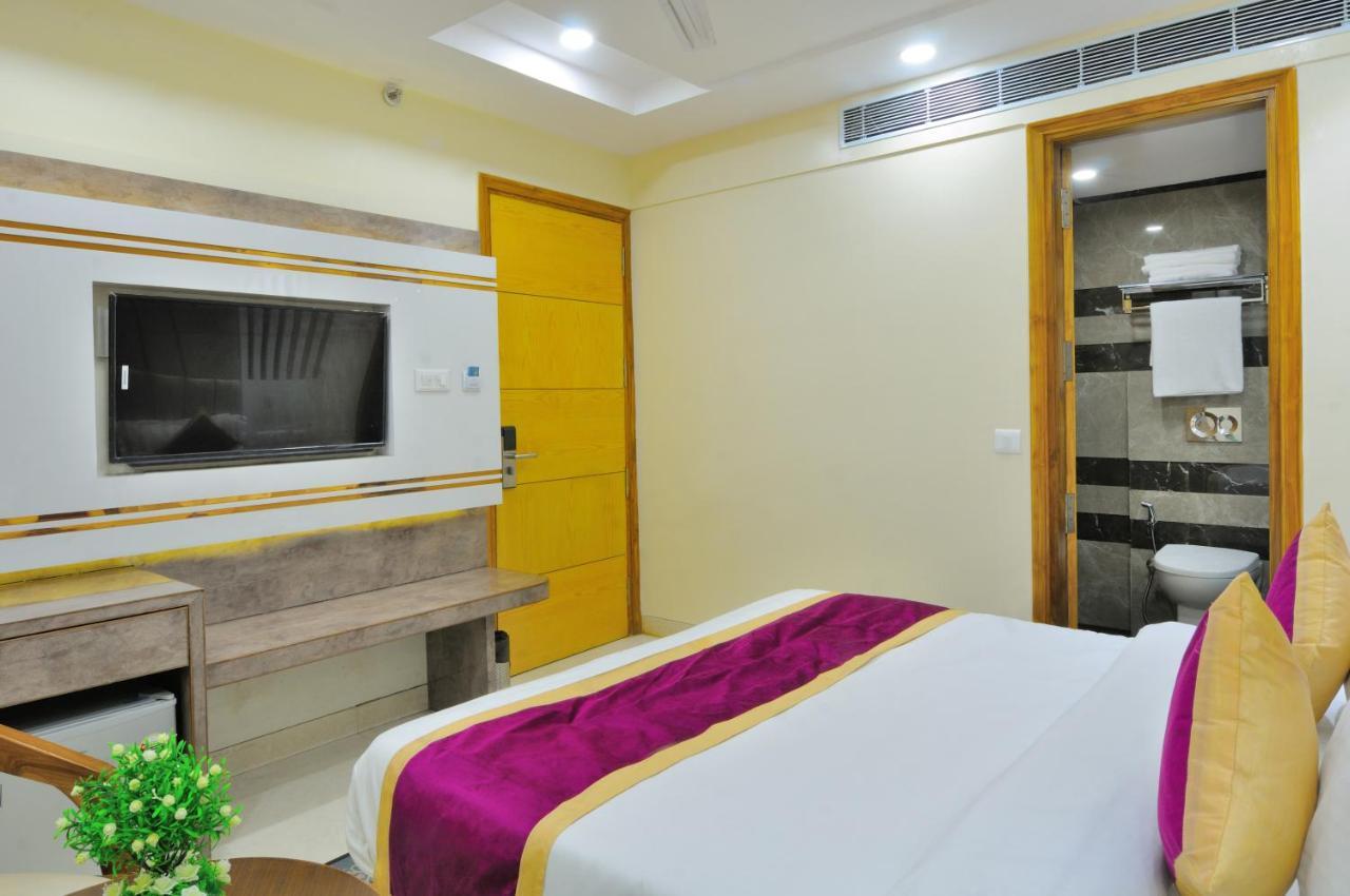 Hotel Worth Newly Bulit - Nueva Delhi Exterior foto